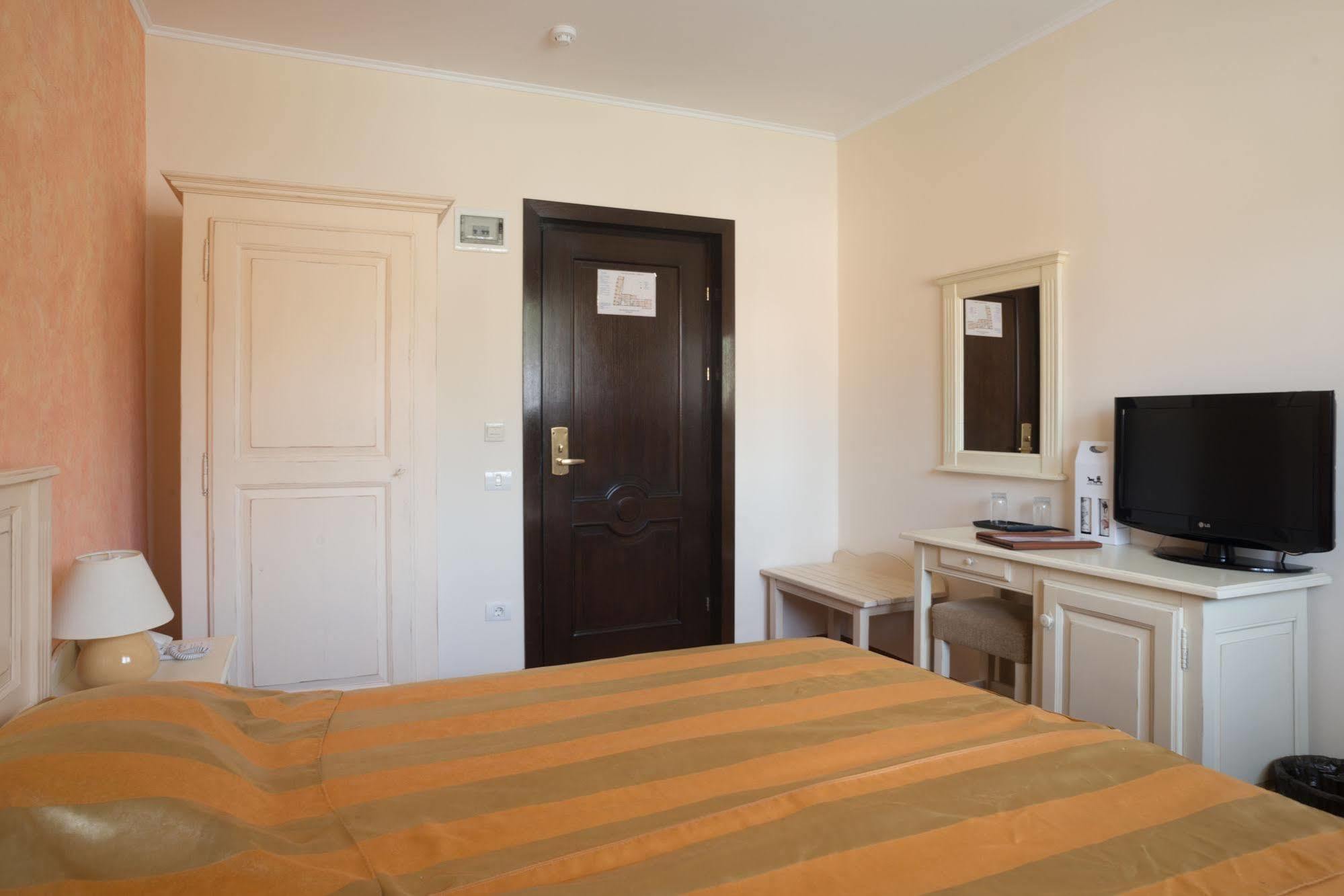 Hotel Bucegi Sinaia Kültér fotó